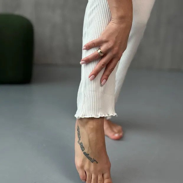  - 02